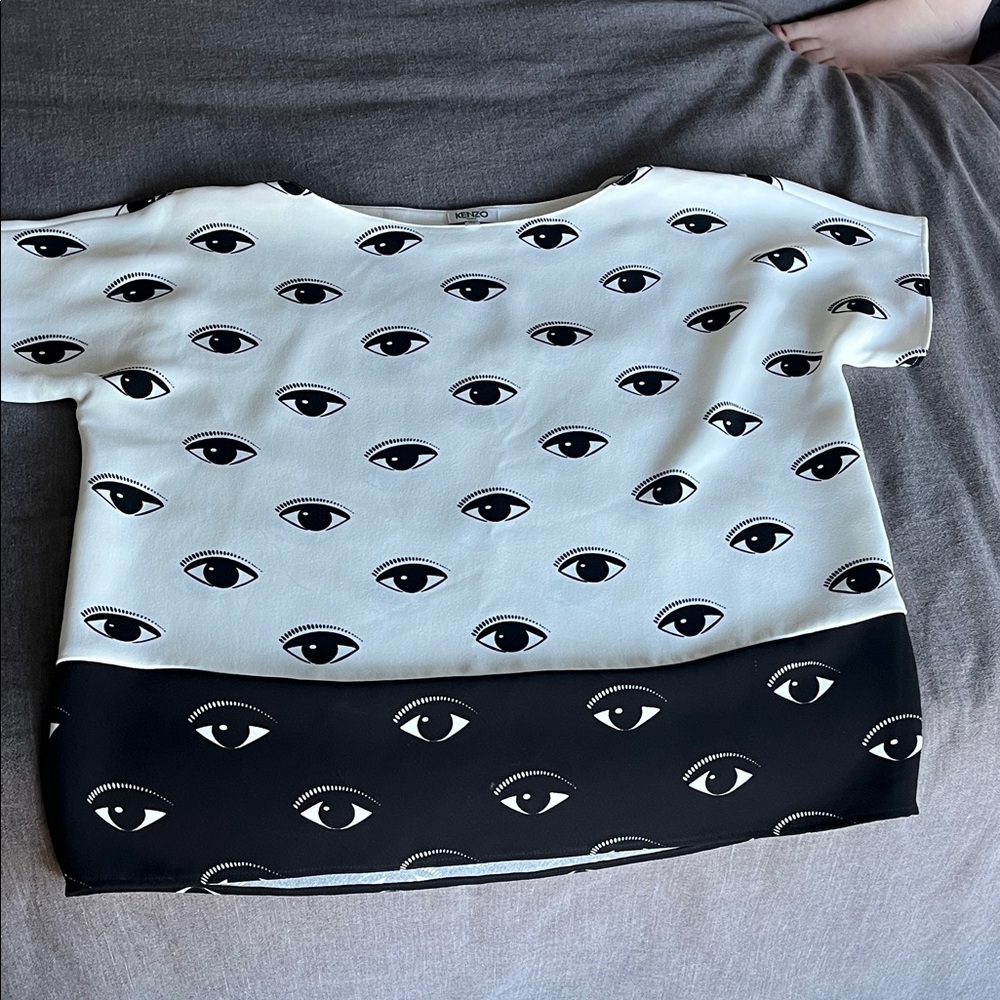 Kenzo Black and White Eye Pattern Top Size 36